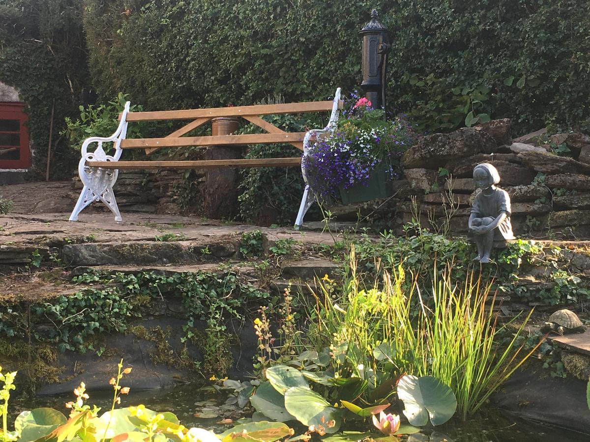 Causeway Cottage Pencombe Esterno foto